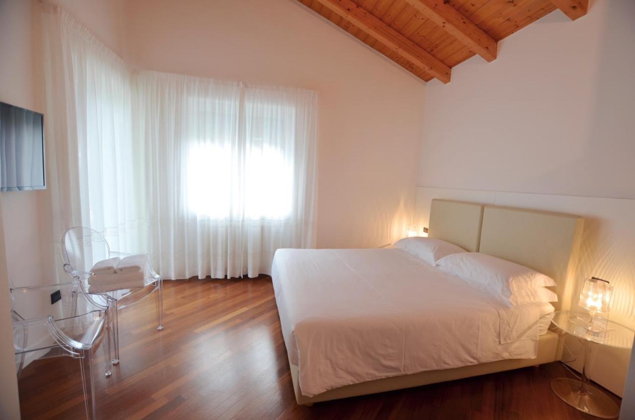 ריבה דל גארדה Attic Suite Palme מראה חיצוני תמונה
