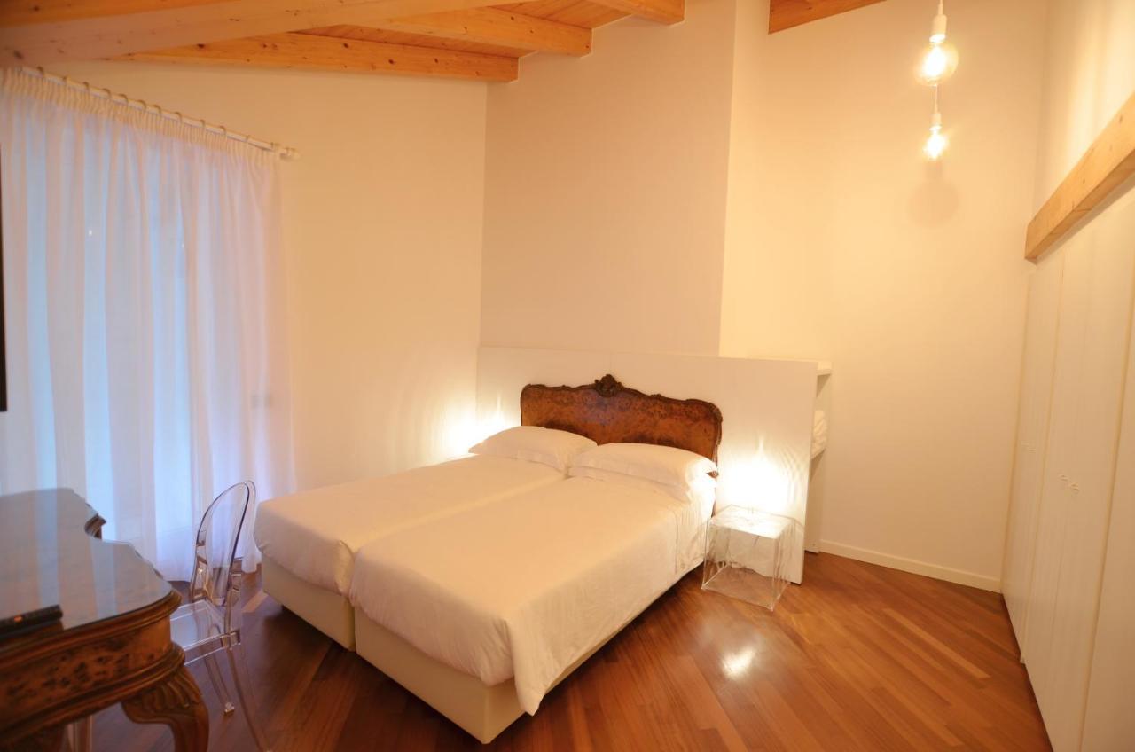 ריבה דל גארדה Attic Suite Palme מראה חיצוני תמונה